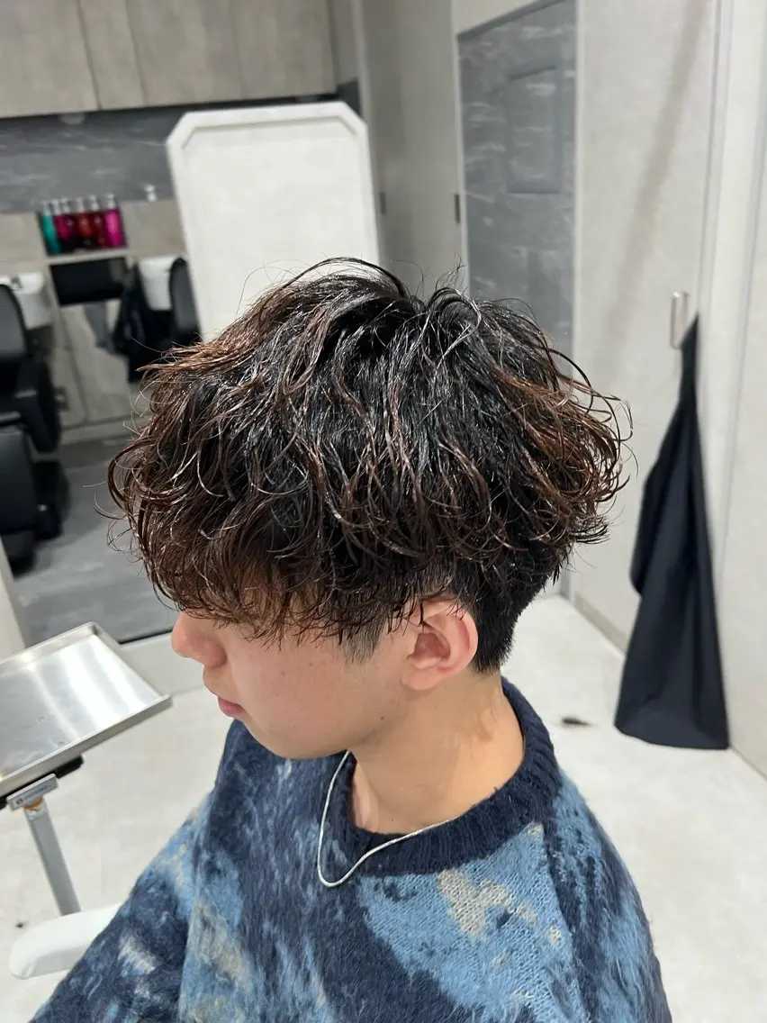 パーマ メンズ メンズブリーチ メンズパーマ 波巻きパーマ カット パーマ SENA 再現性 パーマと縮毛矯正のヘアスタイル