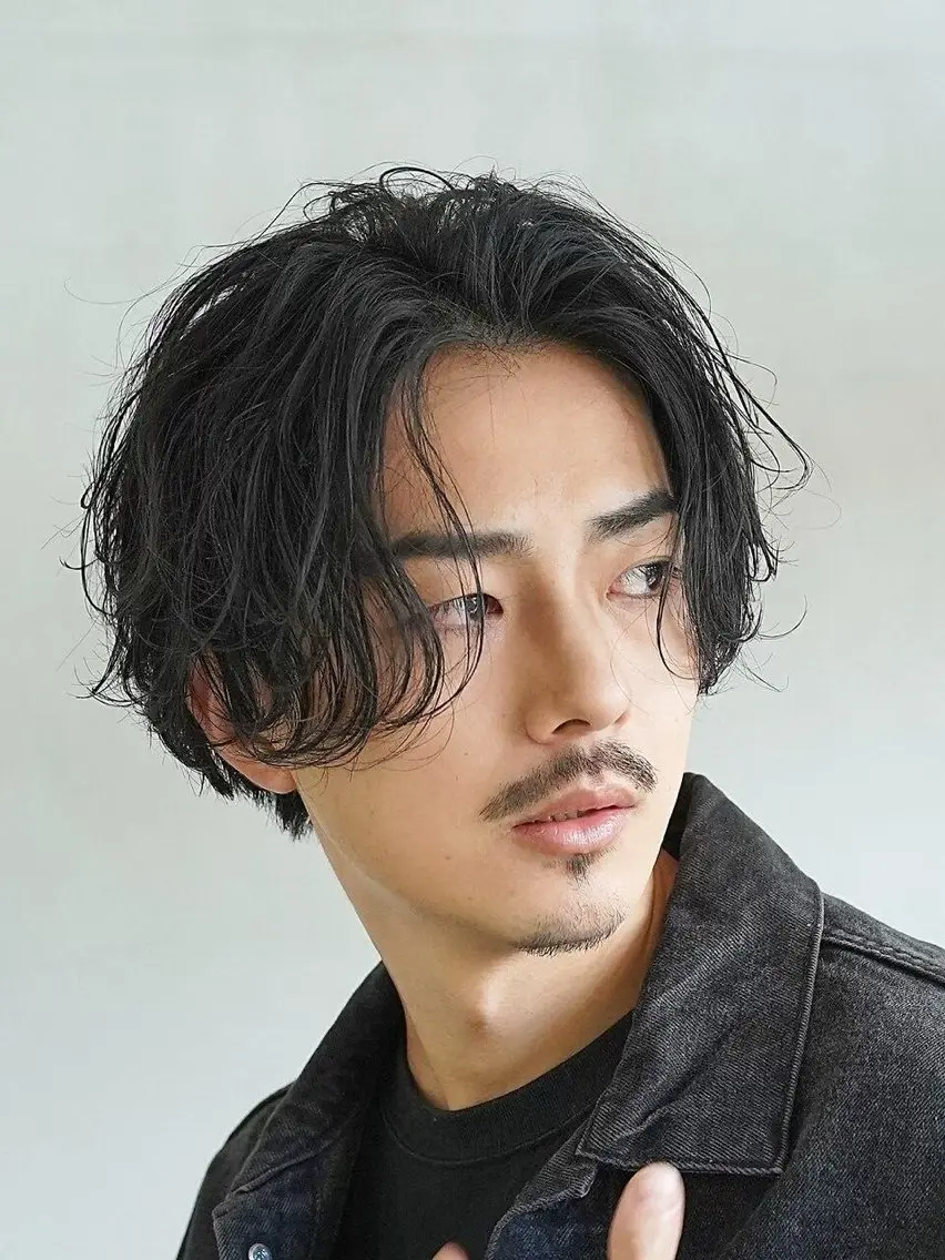 ミディアム パーマ メンズ 当日予約⭕️ 太田のヘアスタイル