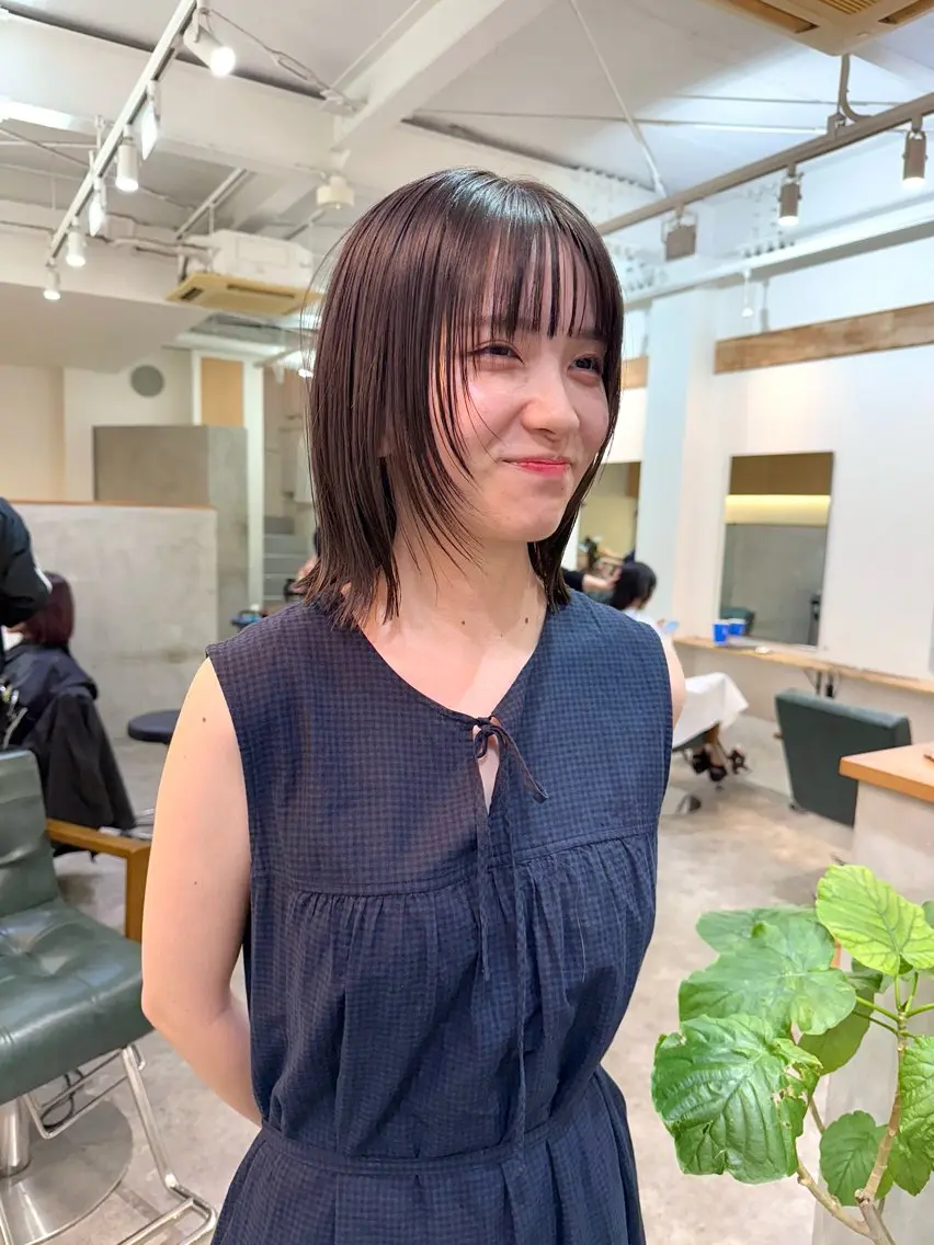 ミディアム カラー 顔まわりレイヤー レイヤーカット カット ヘアカラー トリートメント パーマ/透明感カラー /ボブ/吉田一生のヘアスタイル