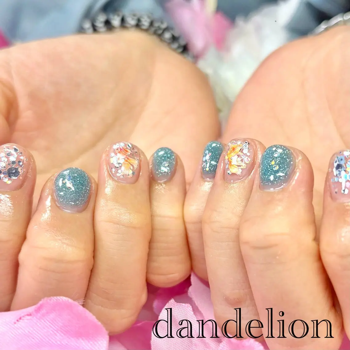 ネイル ハンドネイル ハンドケア dandelion ダンデライオンのネイルデザイン