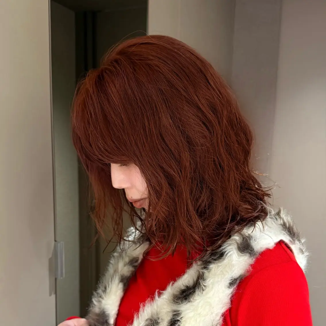 ミディアム カラー カット ヘアカラー トリートメント Akari暖色カラー /レイヤーカットのヘアスタイル