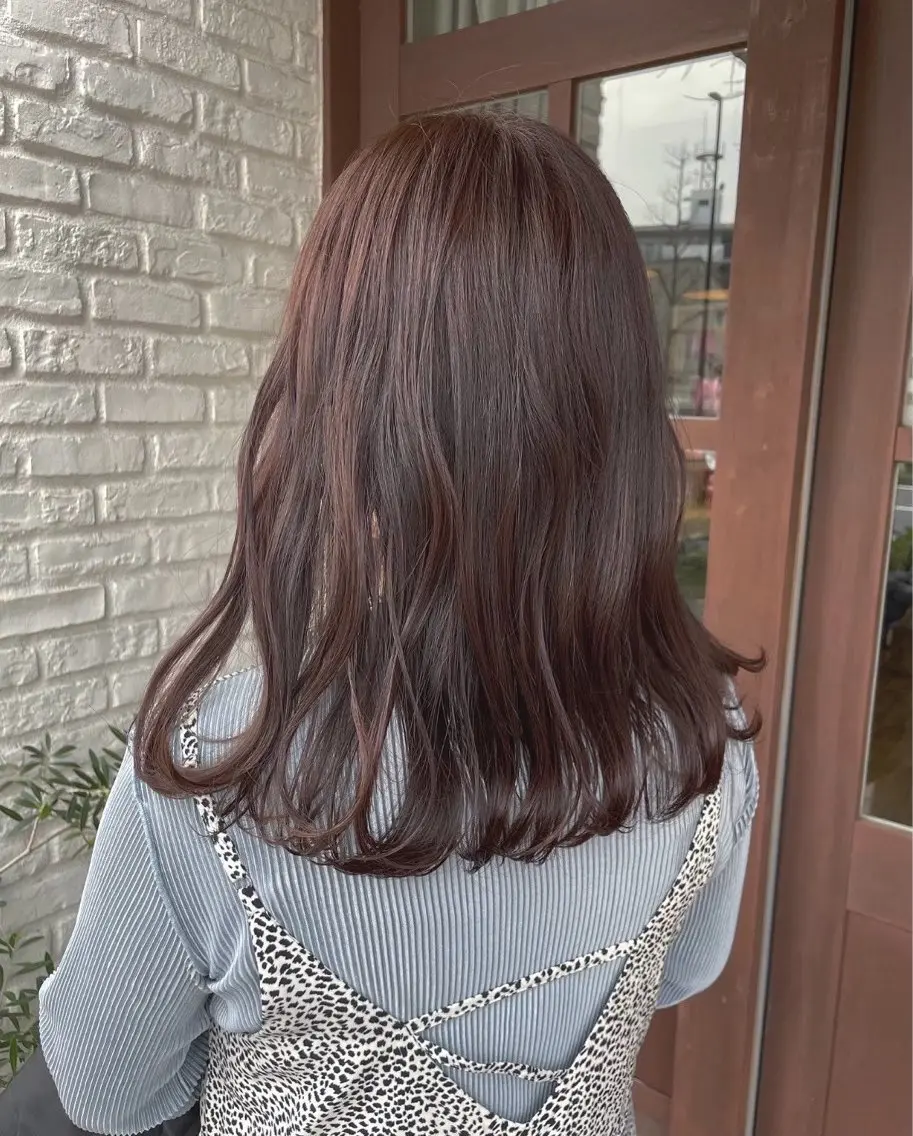 セミロング ヘアカラー トリートメント qpulaあいみ 透明感カラーのヘアスタイル