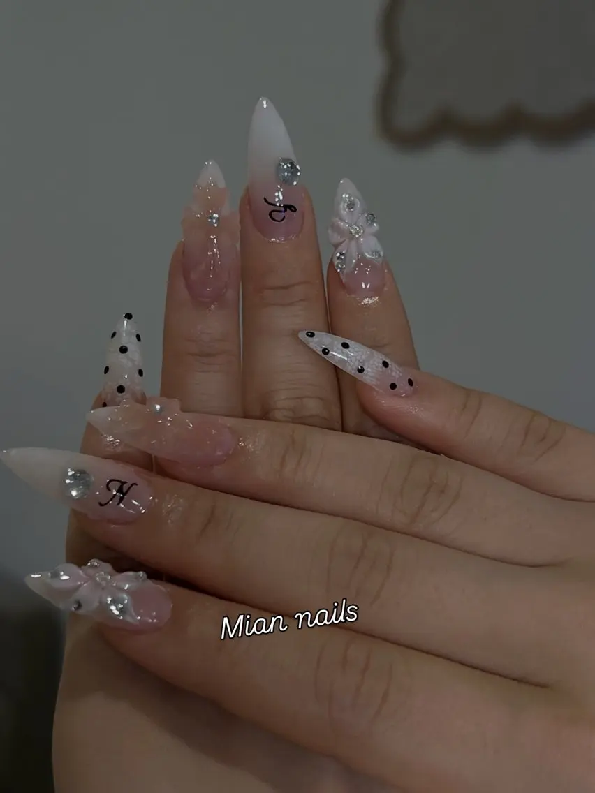 ネイル ミアン ミアンのネイルデザイン