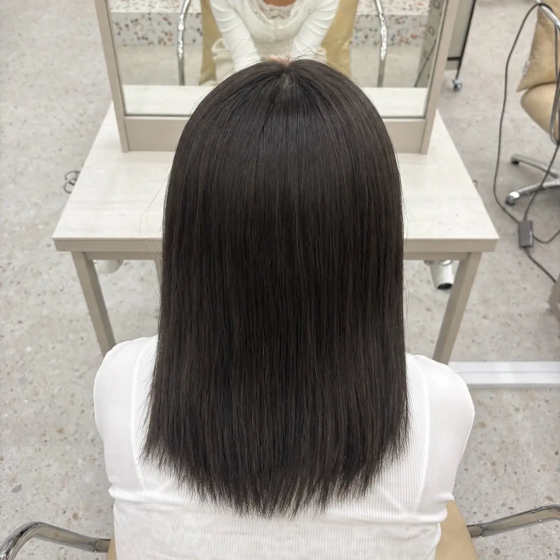 ミディアム ヘアカラー トリートメント まひろ / COCOのヘアスタイル