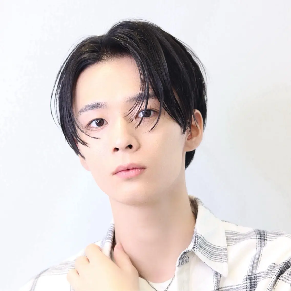 ミディアム メンズ カット 縮毛矯正 トリートメント ハクヤ心斎橋 パーマ/縮毛矯正のヘアスタイル