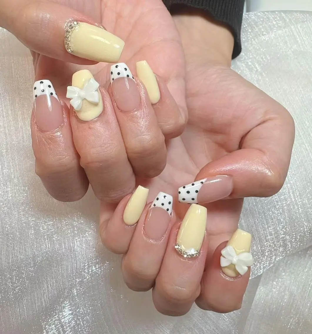 ネイル 長さ出し フレンチネイル 韓国ネイル マグネットネイル 持ち込み ハンドネイル ハンドケア The Nail 新大久保店のネイルデザイン