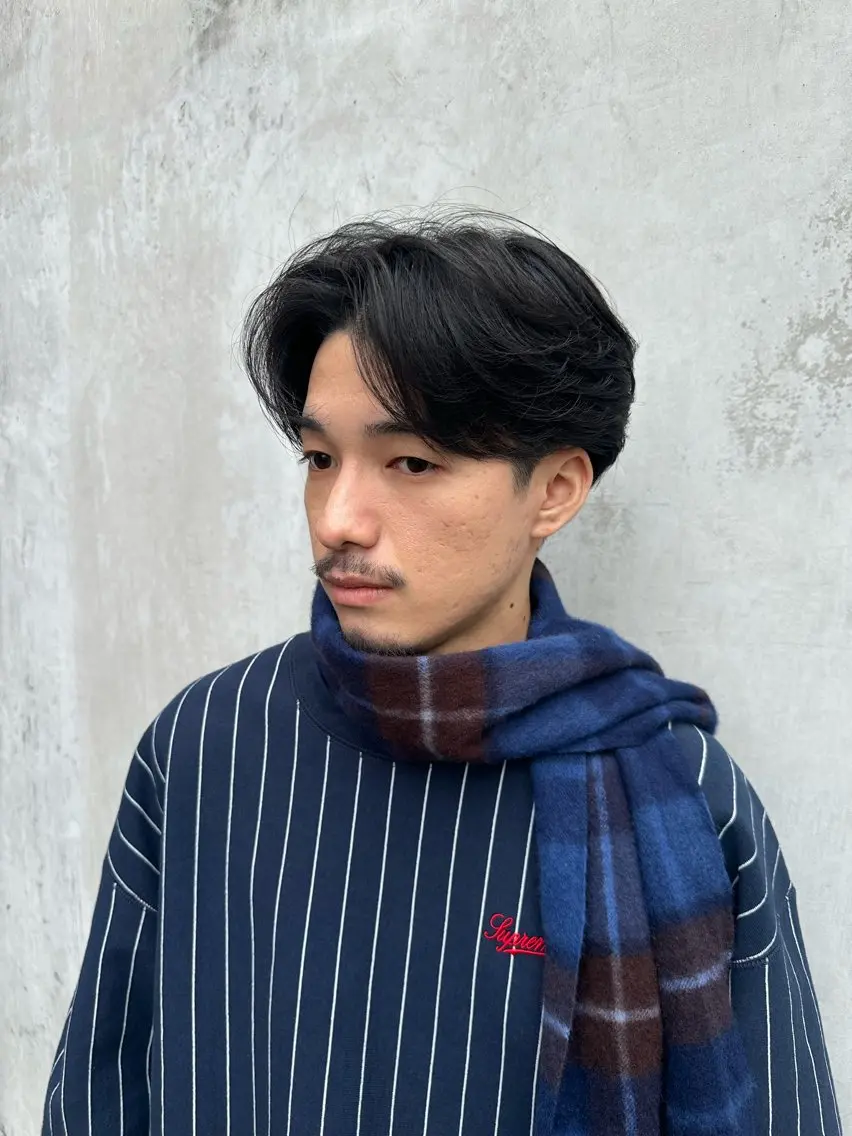 ミディアム パーマ メンズ ミディアムパーマ メンズパーマ ニュアンスパーマ 💈原宿指名No.1 センターパート💈のヘアスタイル