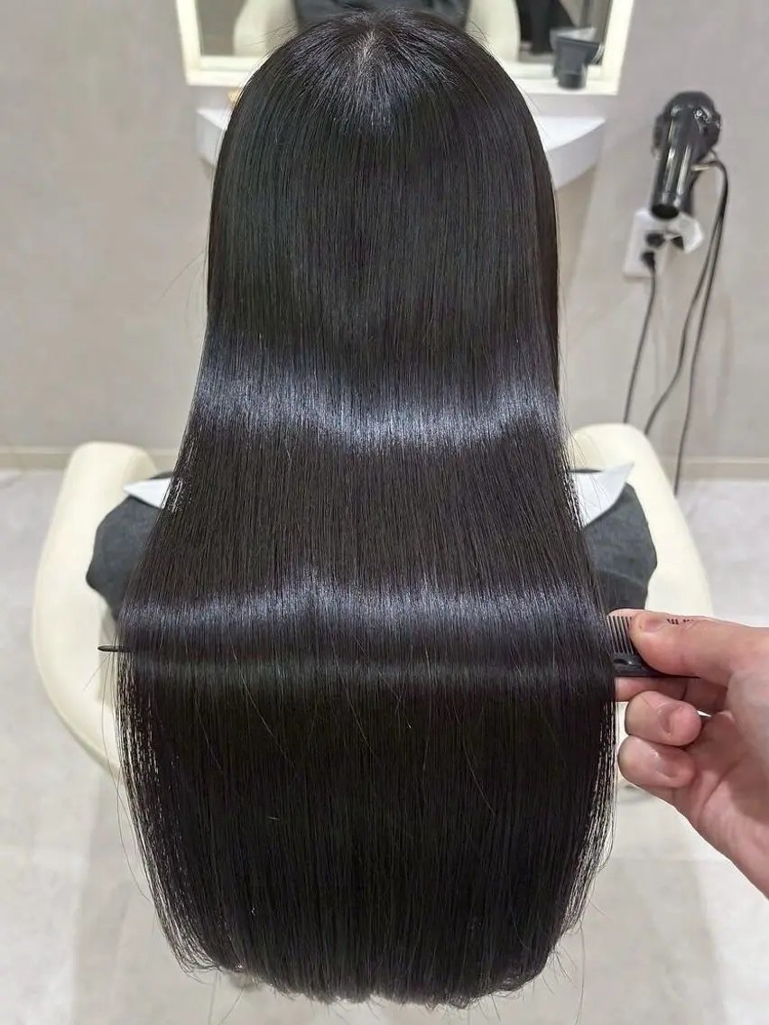 ロング カット 縮毛矯正 トリートメント ✨縮毛矯正✨艶髪✨️ 髪質改善✨鴻巣✨️のヘアスタイル