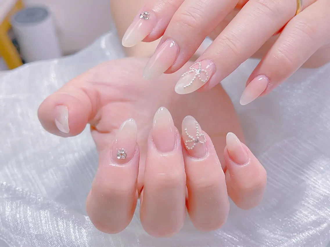 ネイル ハンドネイル 🎀ネイルサロン エクラYUI🎀のネイルデザイン