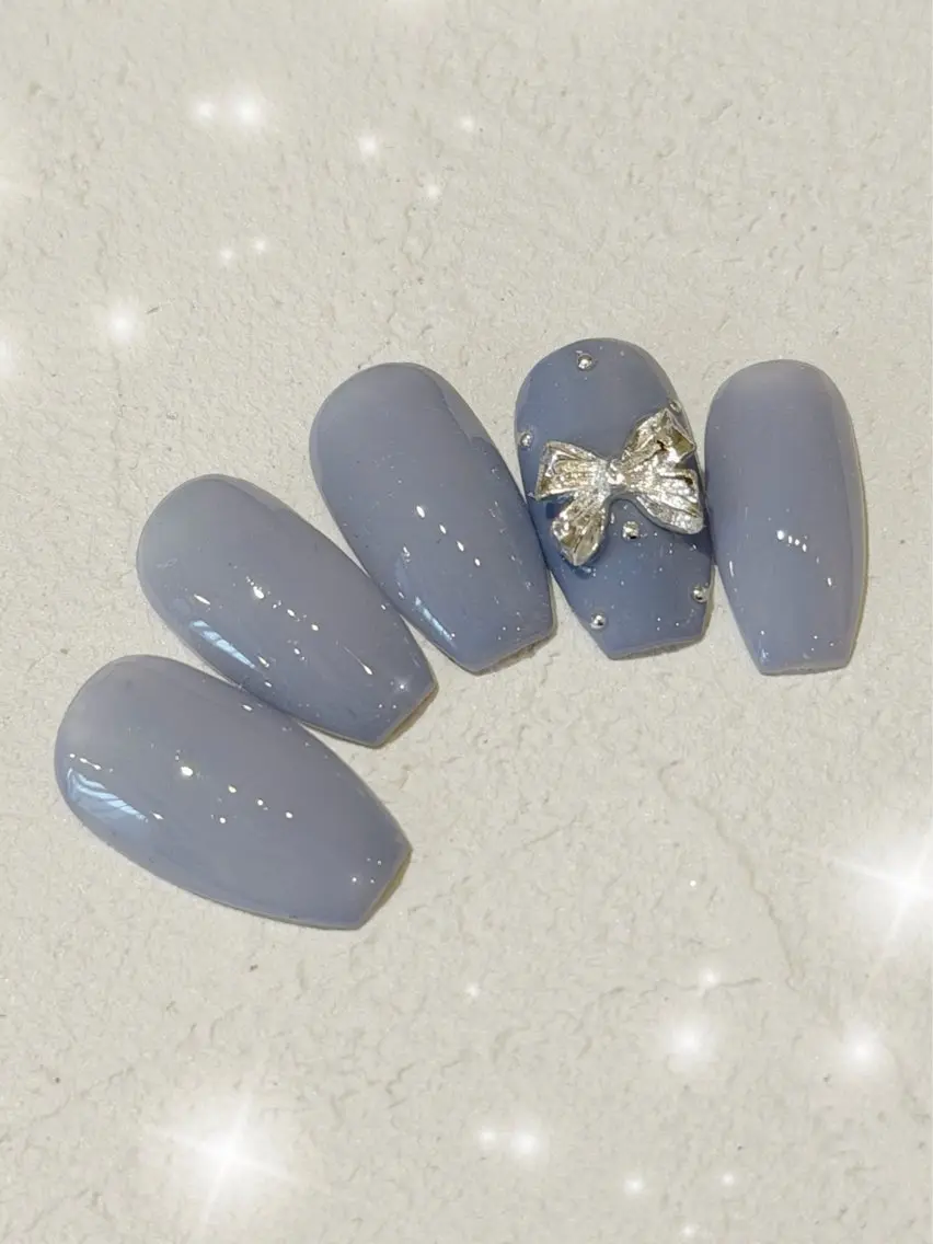 ネイル リボン シルバー ハンドネイル Dress Me Nail 鈴木のネイルデザイン
