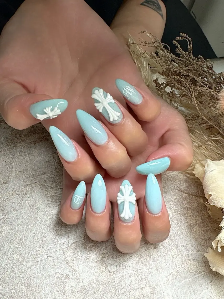 ネイル ブルー ジェルネイル 持ち込み ニュアンスネイル オフィスネイル Pooky nailsのネイルデザイン