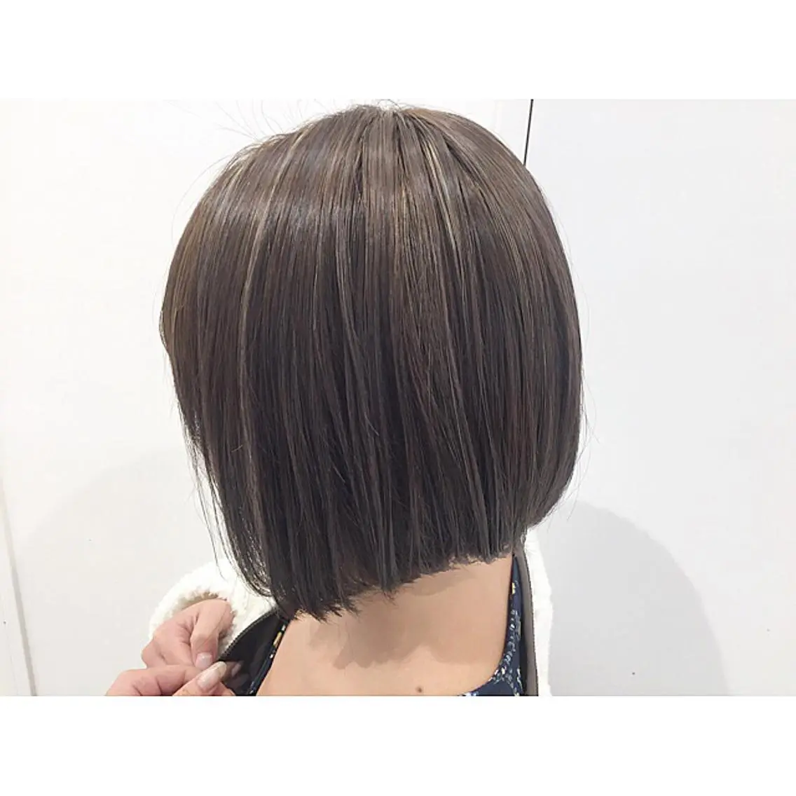 ショート カラー ヘアアレンジ ハイライトカラー ボブ ハイライト ヘアカラー トリートメント 透明感♡︎♡︎ 佐々木早苗のヘアスタイル