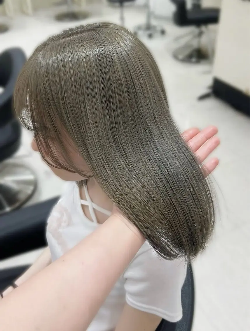 ミディアム カラー ヘアアレンジ ヘアカラー 韓国レイヤー&ピンク 艶髪🩶maikoのヘアスタイル
