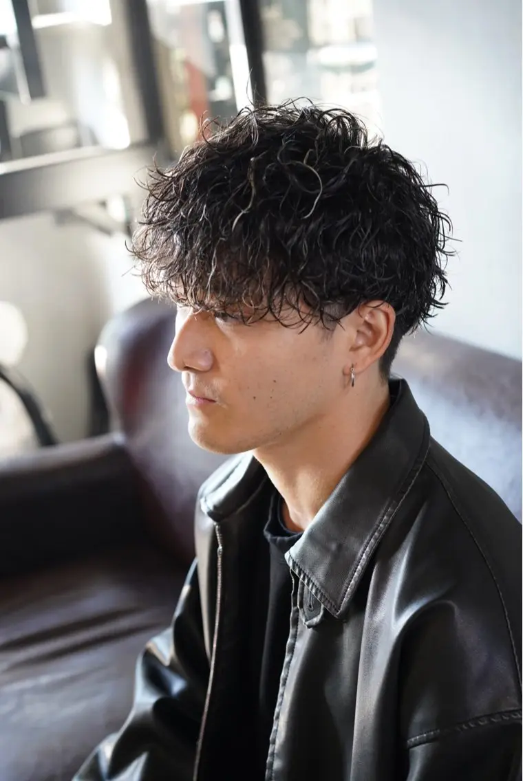 ミディアム カット パーマ 松島 吏玖のヘアスタイル