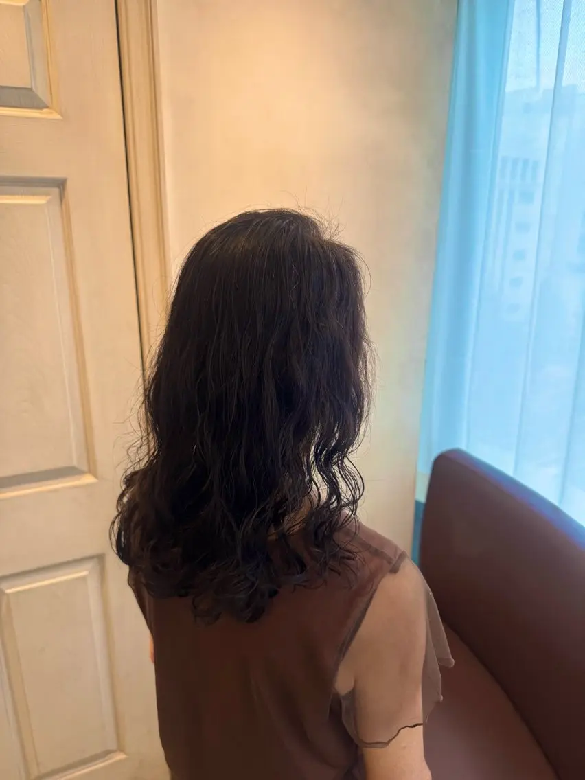 セミロング パーマ カット パーマ 透明感カラー💜 モテ髪 空陽💙のヘアスタイル