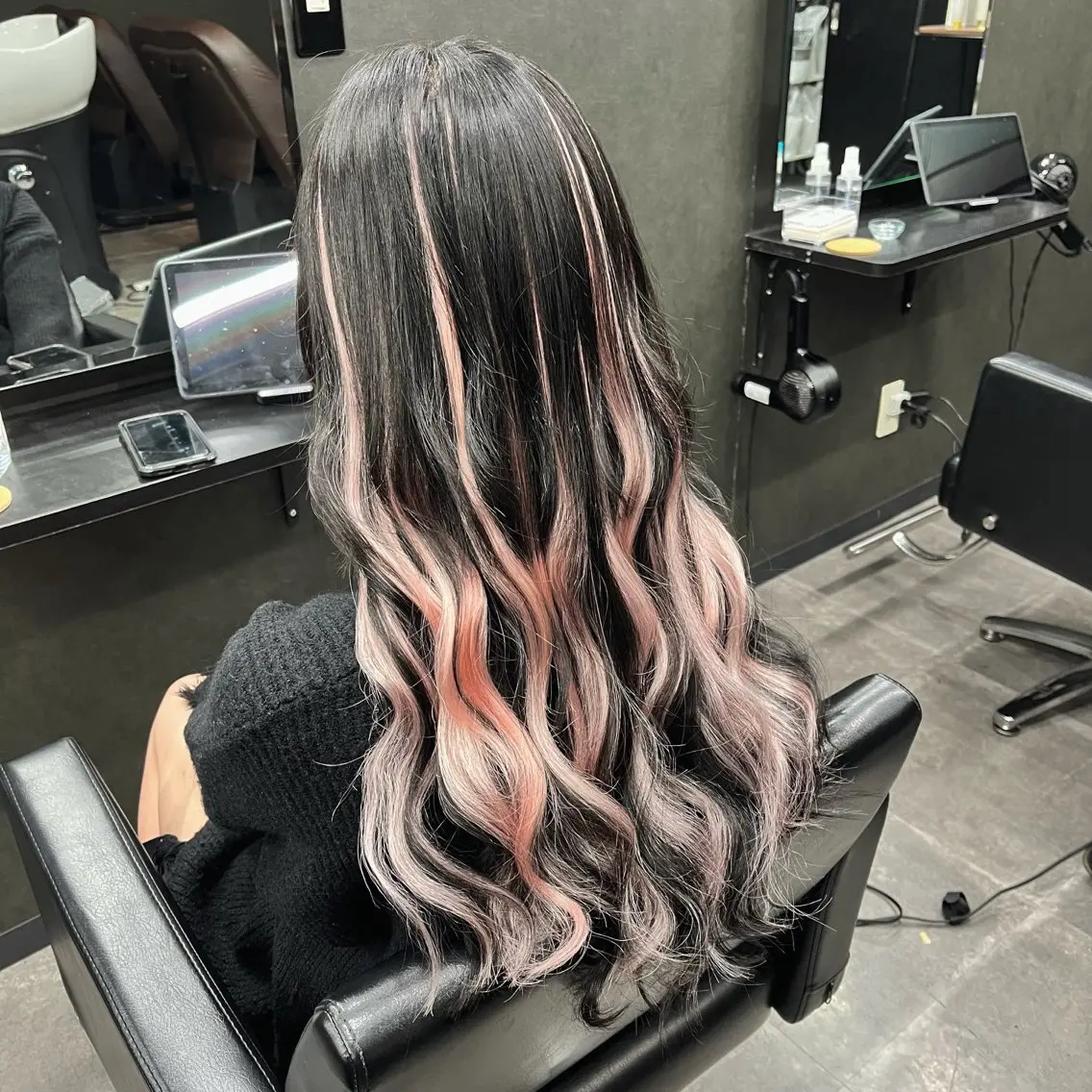 ロング カラー ハイライトカラー インナーカラー エクステ ハイライト ヘアカラー トリートメント エクステ 福岡 天神 大名 エクステ.みう🐱のヘアスタイル