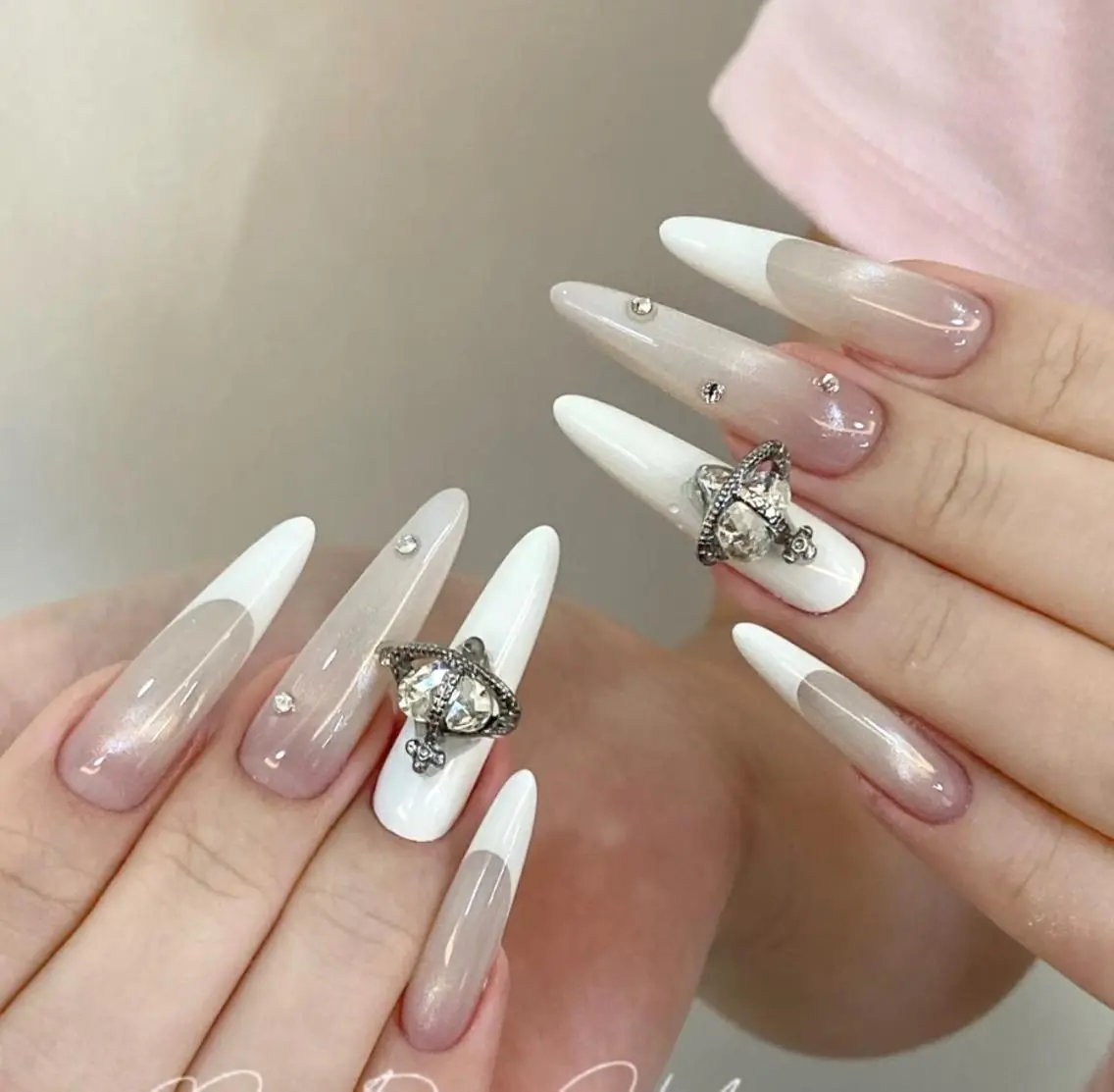 ネイル ハンドネイル Pure&Rich Nailのネイルデザイン