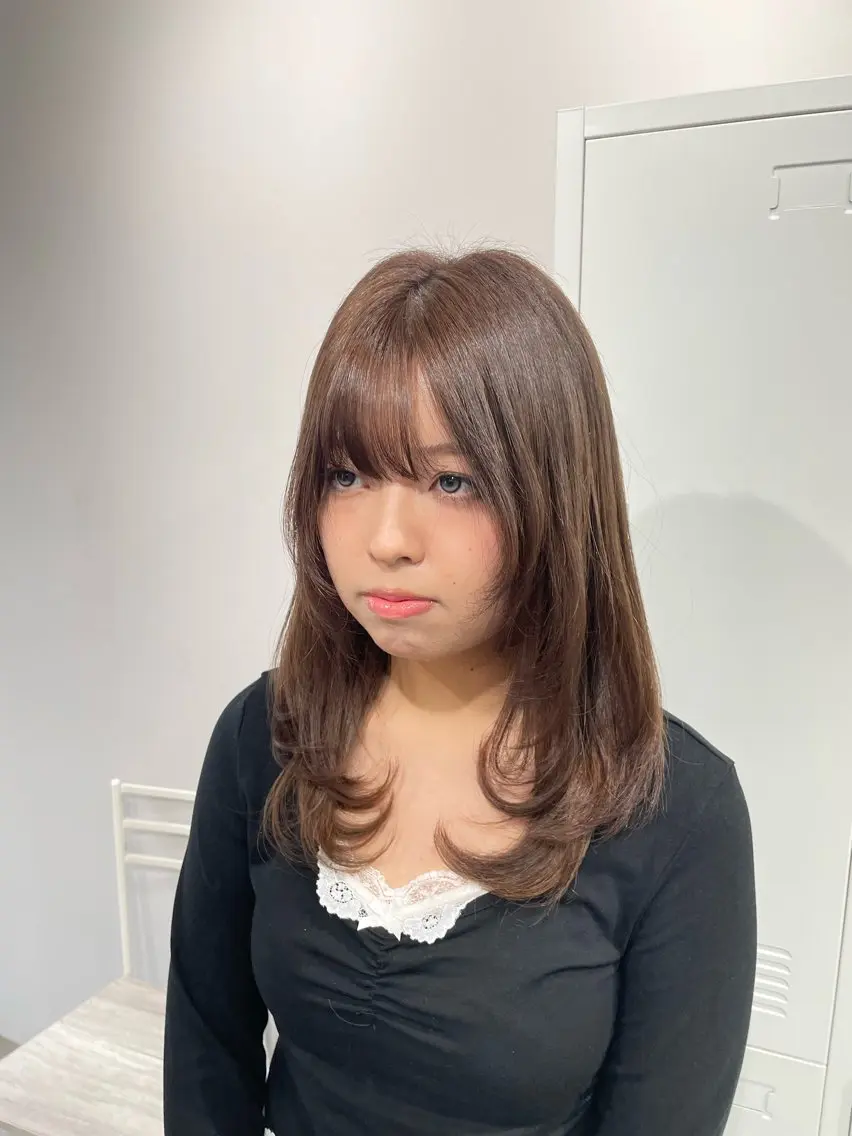 セミロング カラー REINA ISHIDOのヘアスタイル