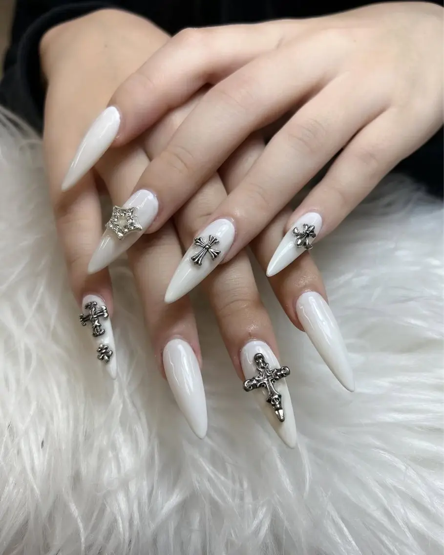 ネイル フットネイル フレンチネイル 韓国ネイル ロングネイル マグネットネイル Lee _nailのネイルデザイン
