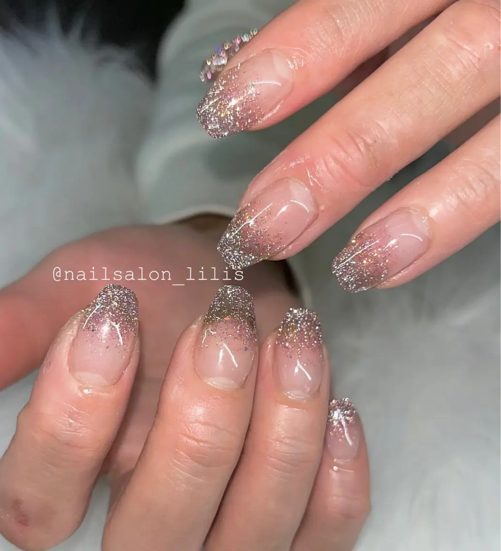 ネイル フラッシュネイル グラデーション nailsalon Lilisのネイルデザイン