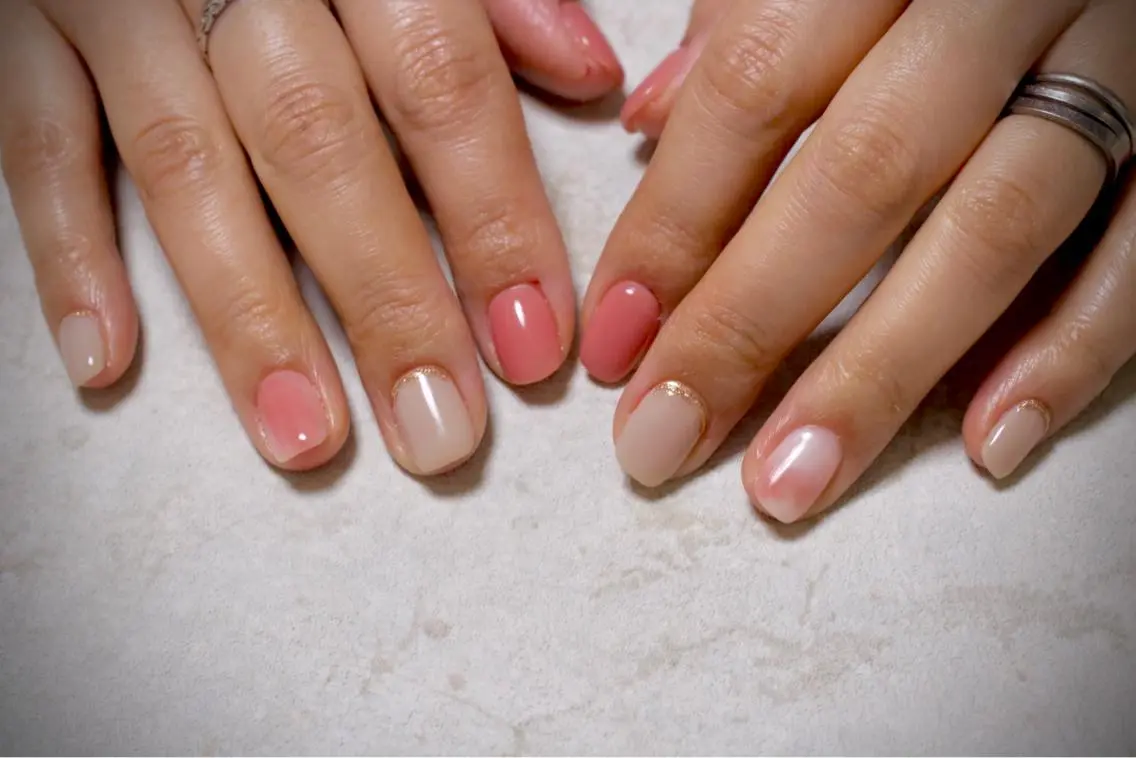 ネイル オーロラネイル カジュアル ジェルネイル ラメ(グリッター) マグネットネイル MH Nailのネイルデザイン
