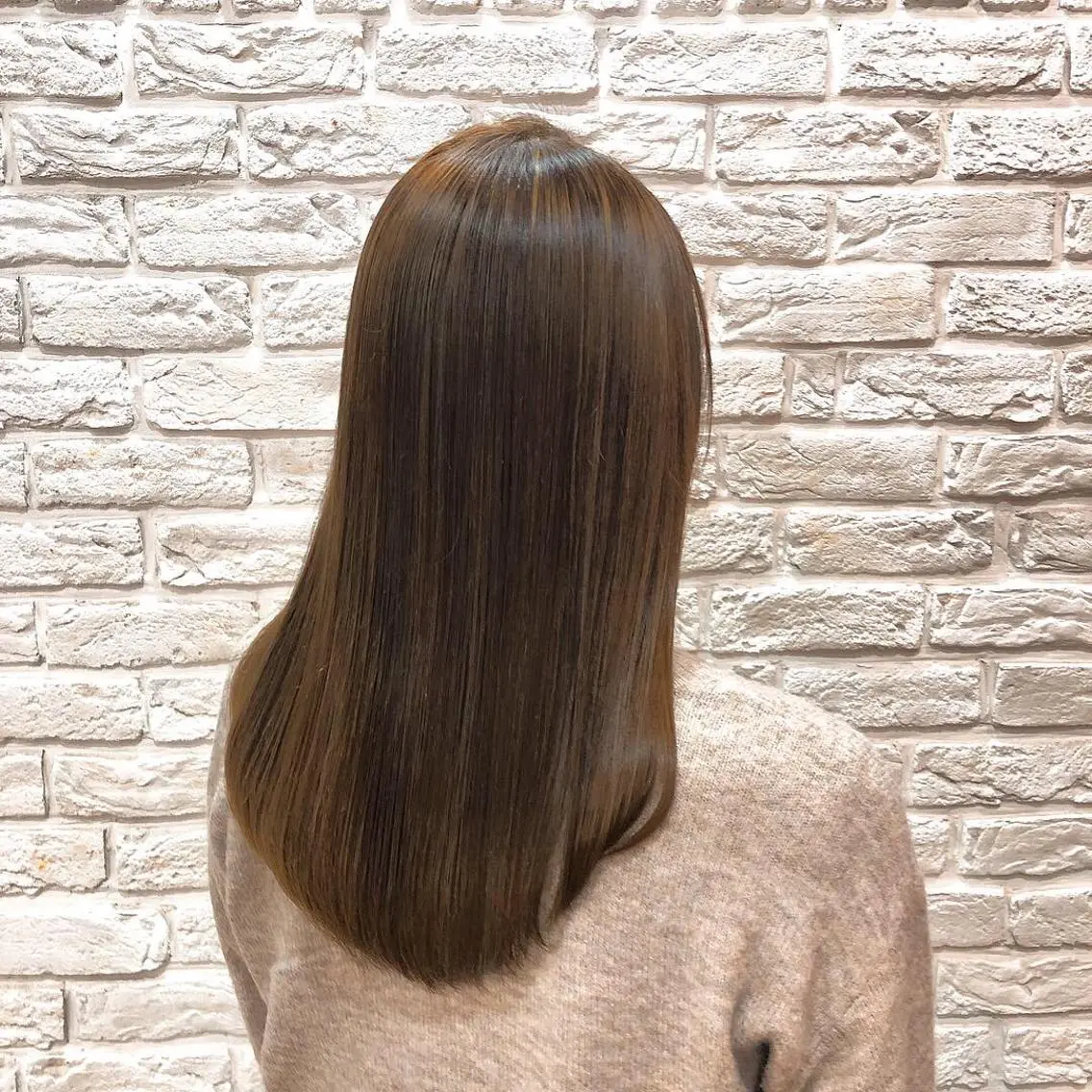セミロング 反橋 聖のヘアスタイル