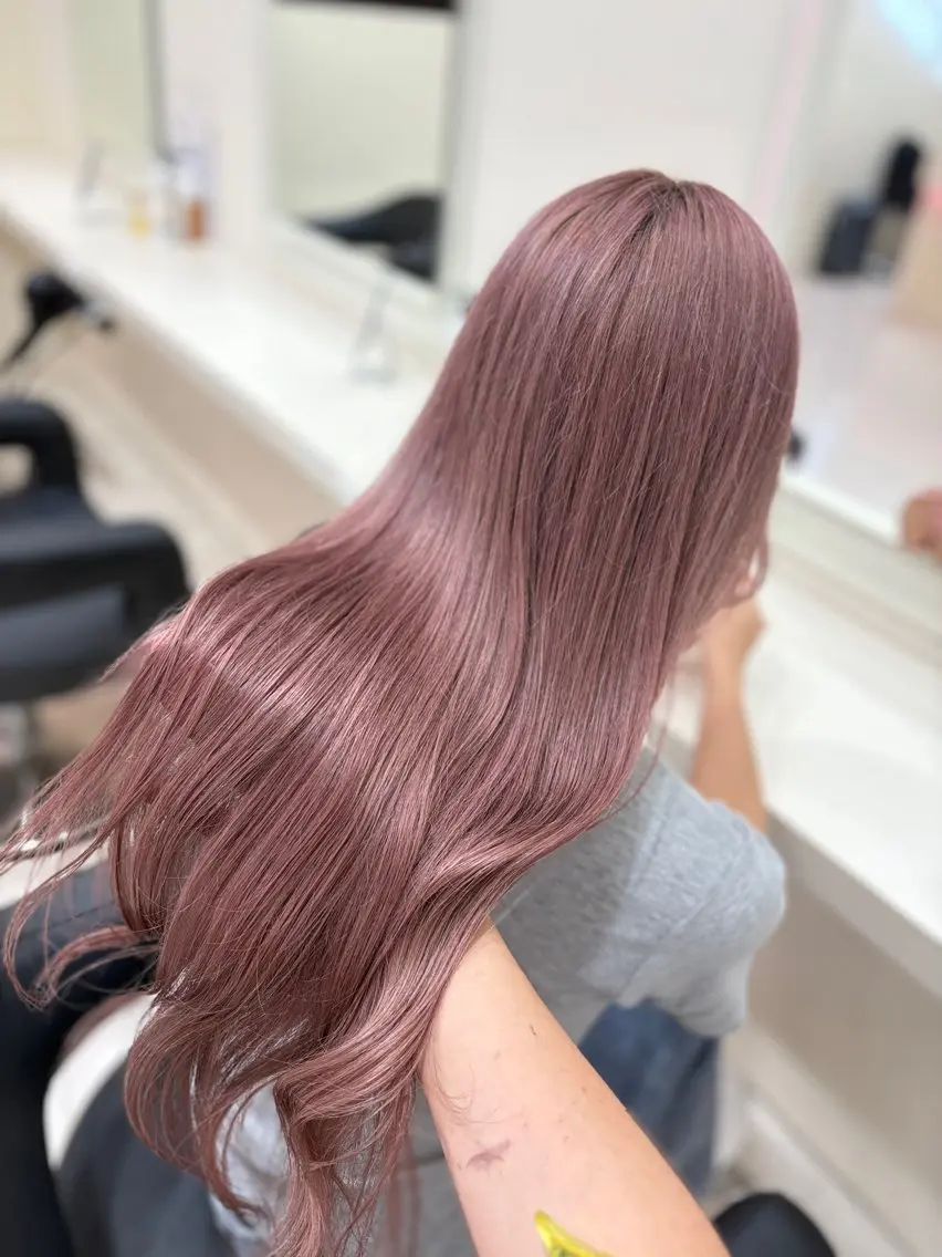 ロング カラー ヘアアレンジ ヘアカラー 韓国レイヤー&ピンク 艶髪🩶maikoのヘアスタイル