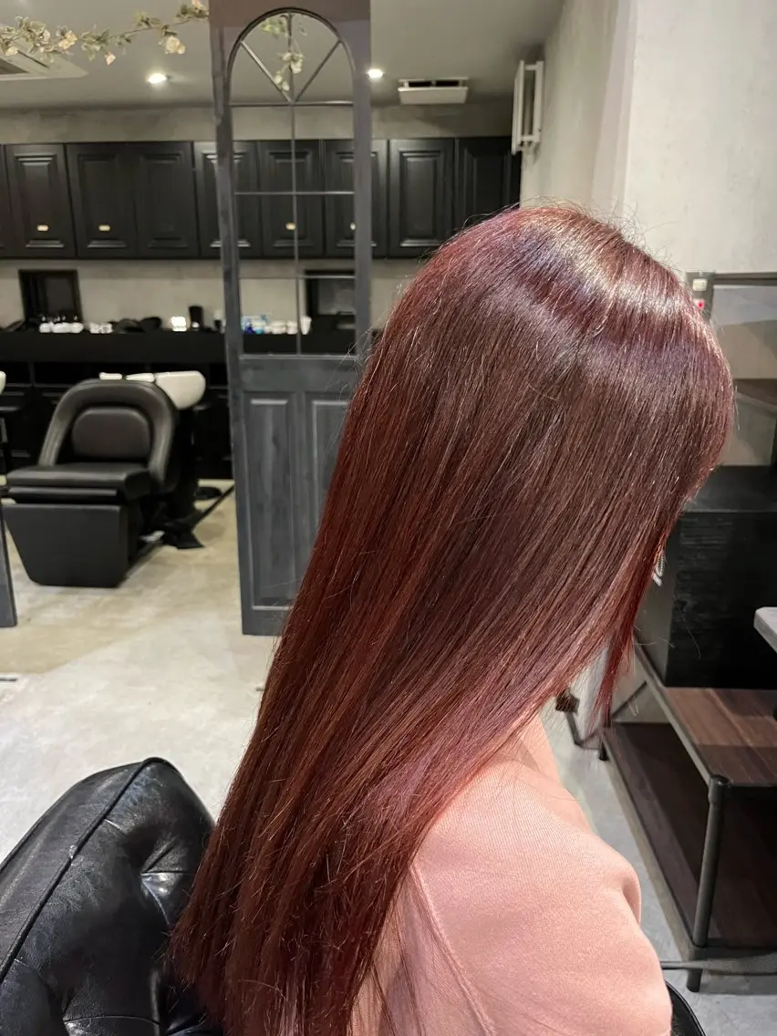 ロング カラー レッドカラー ヘアカラー 齋木 陽輝のヘアスタイル