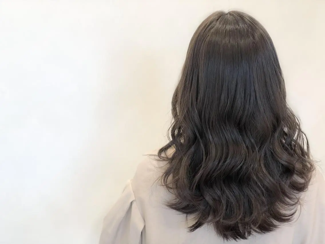 セミロング カラー ヘアアレンジ ヘアカラー トリートメント ヘッドスパ いしだ みさきのヘアスタイル