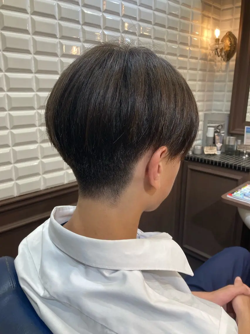 ショート メンズ センターパート 刈り上げ カット ルピナス中田店長 山口大地のヘアスタイル