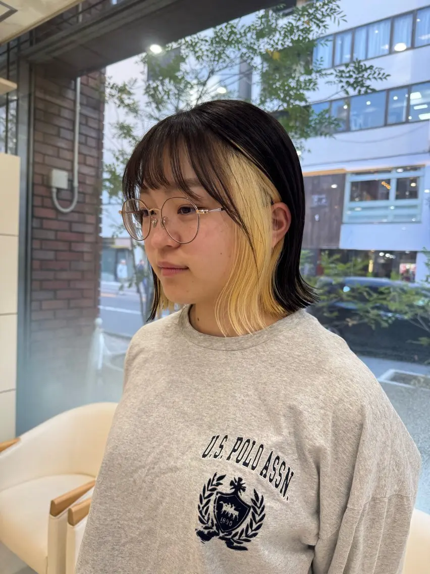 ショート カラー 抜きっぱなしブロンド Seeknext // Rukaのヘアスタイル