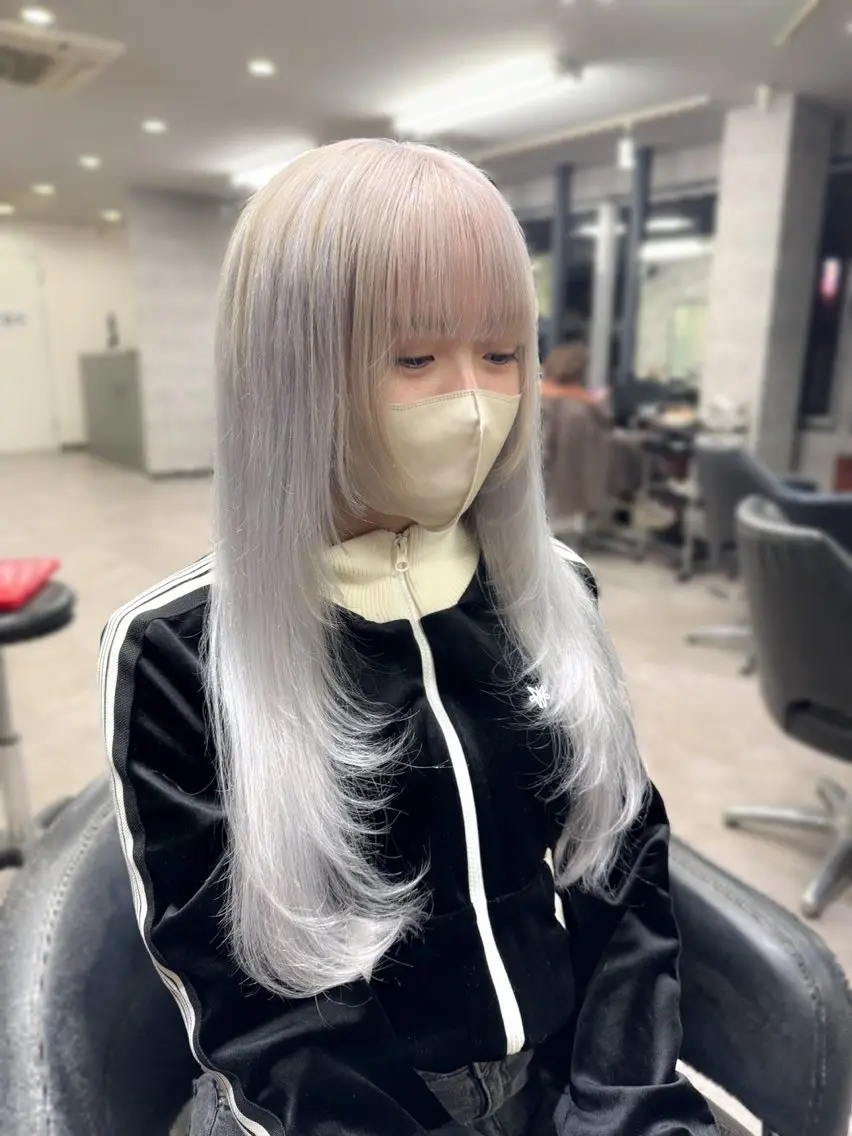 ロング カラー カット ヘアカラー トリートメント エクステ ハイトーンエクステ 🎩カズキ🎩のヘアスタイル