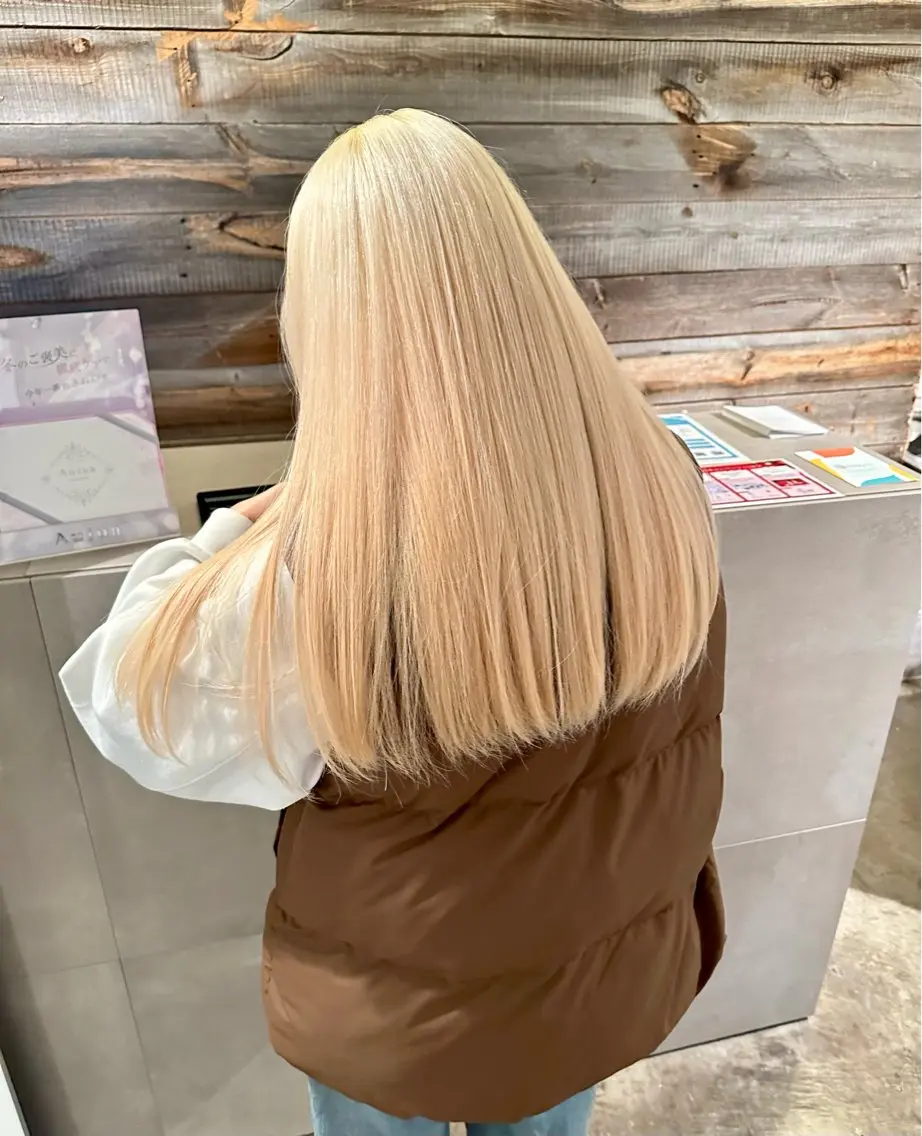ロング カラー ヘアカラー トリートメント ヘアセット ✨艶ブリーチカラー ✨四ノ宮裕己のヘアスタイル