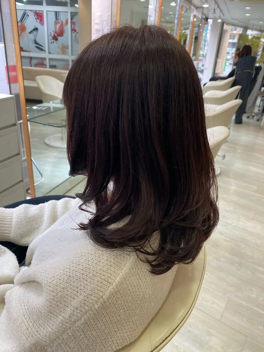 ミディアム ピンクブラウン レイヤーカット 鬼澤 なお子のヘアスタイル