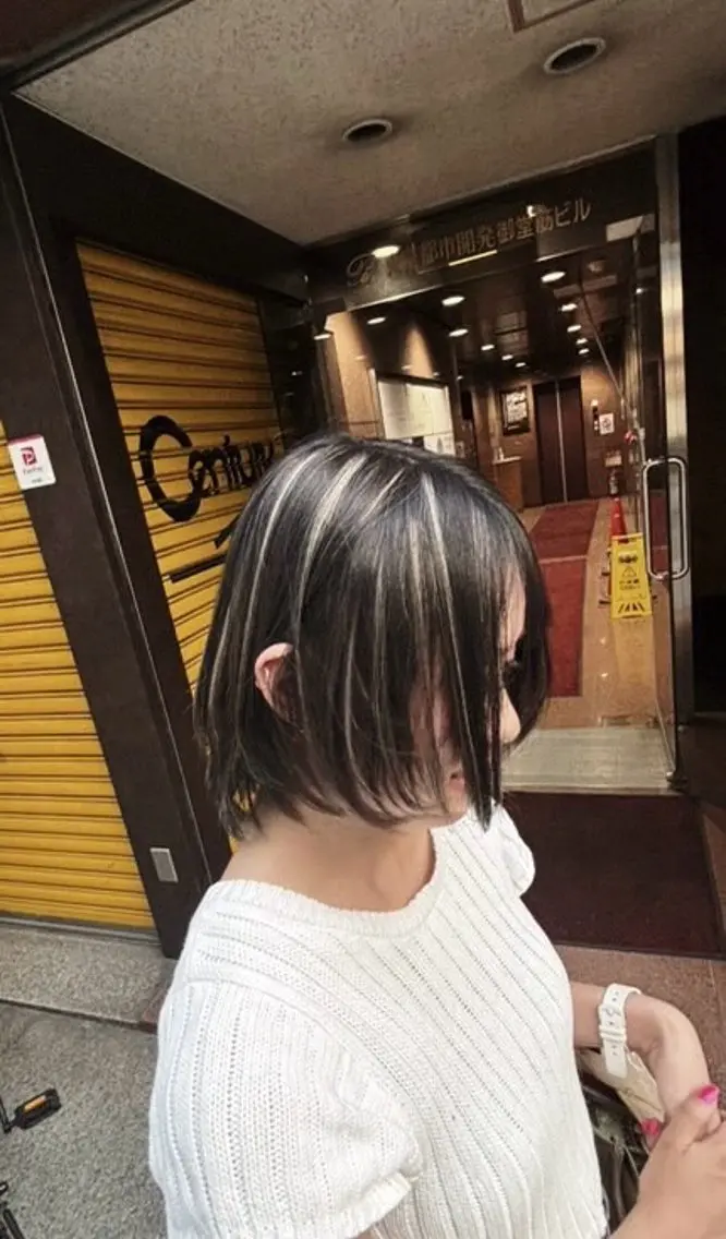 ショート カラー ダークグレー ダークグレージュ グレージュ ハイライトカラー ハイライト 指名数No.1 /NAOYAのヘアスタイル