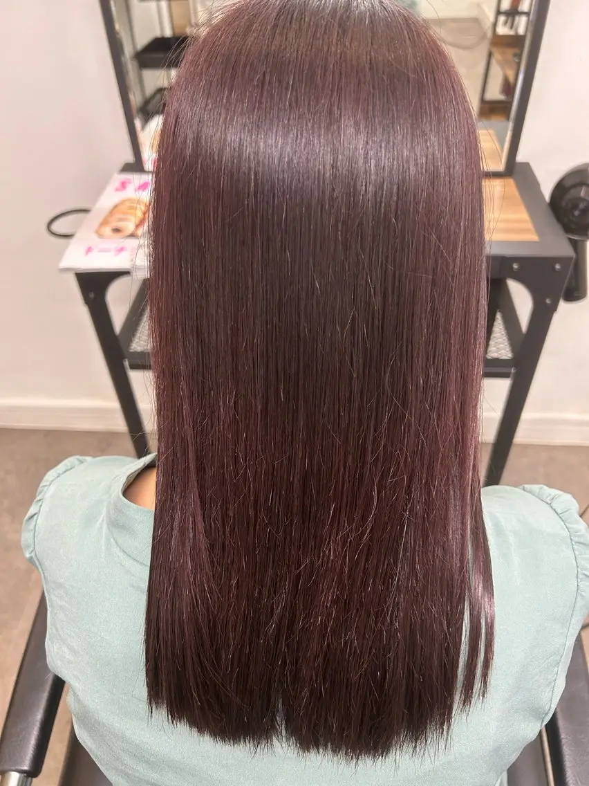 セミロング カラー ヘアカラー 福本 菜緒のヘアスタイル