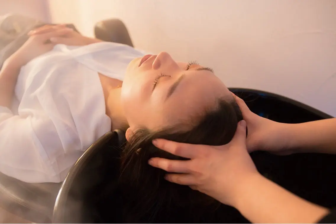 ✨癒しのはちみつ炭酸spa(30分)+カット+潤いカラーの写真