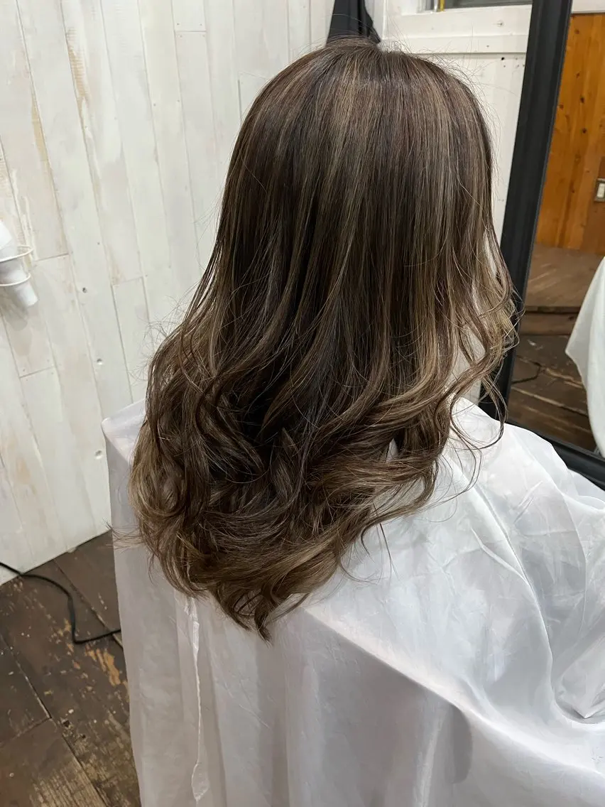 ロング 紙屋 隼人のヘアスタイル