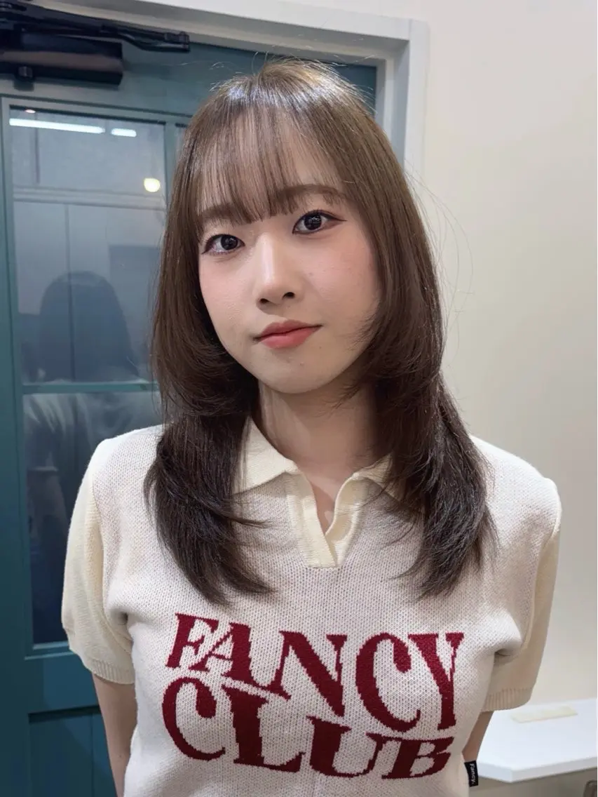 ミディアム ハッシュカット チヒョ🦋 韓国hair🇰🇷のヘアスタイル