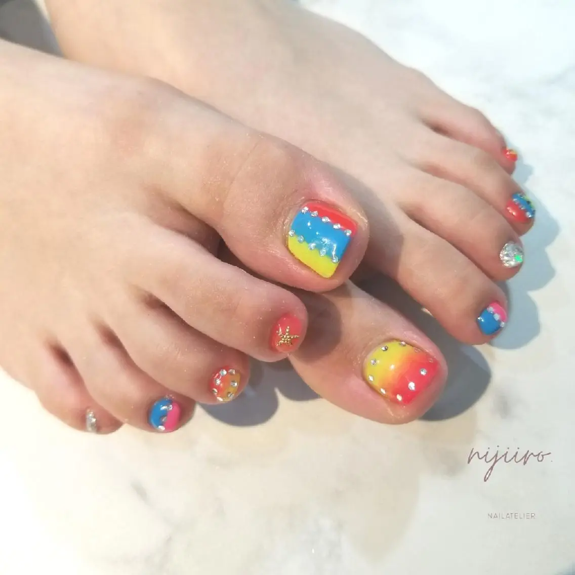 ネイル フットネイル フットネイル nijiiro🌈 サトウのネイルデザイン