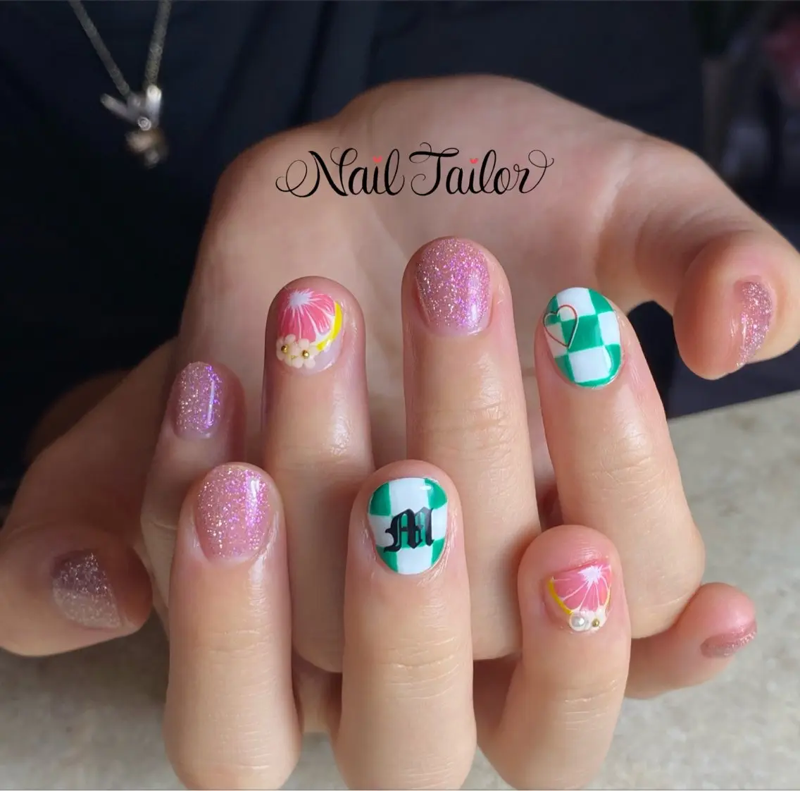 ネイル アートネイル 長さ出し ジェルネイル キラキラネイル 韓国ネイル ハンドネイル NailTailor ネイルテイラーのネイルデザイン