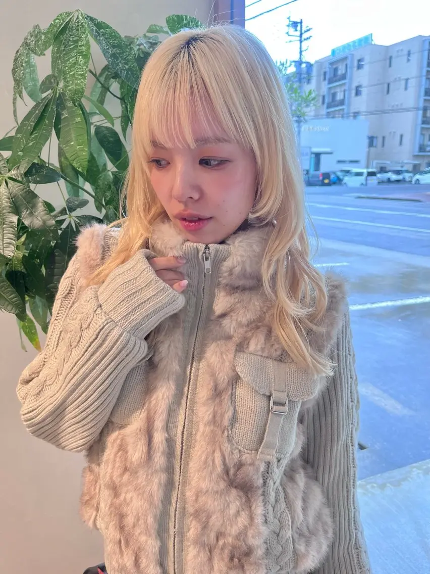 セミロング カラー ブロンド 透明感カラー🫧🌈 似合わせカット✂︎のヘアスタイル