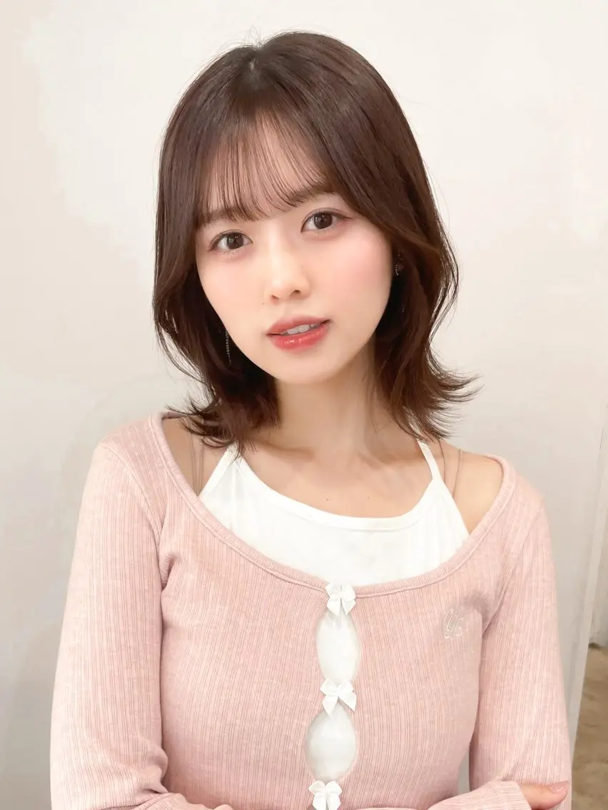 ミディアム カラー バレイヤージュ ベージュカラー ブリーチ ケアブリーチ ダブルカラー カット ヘアカラー トリートメント ミディアム/顔周り/ ベージュ🌼mayuのヘアスタイル