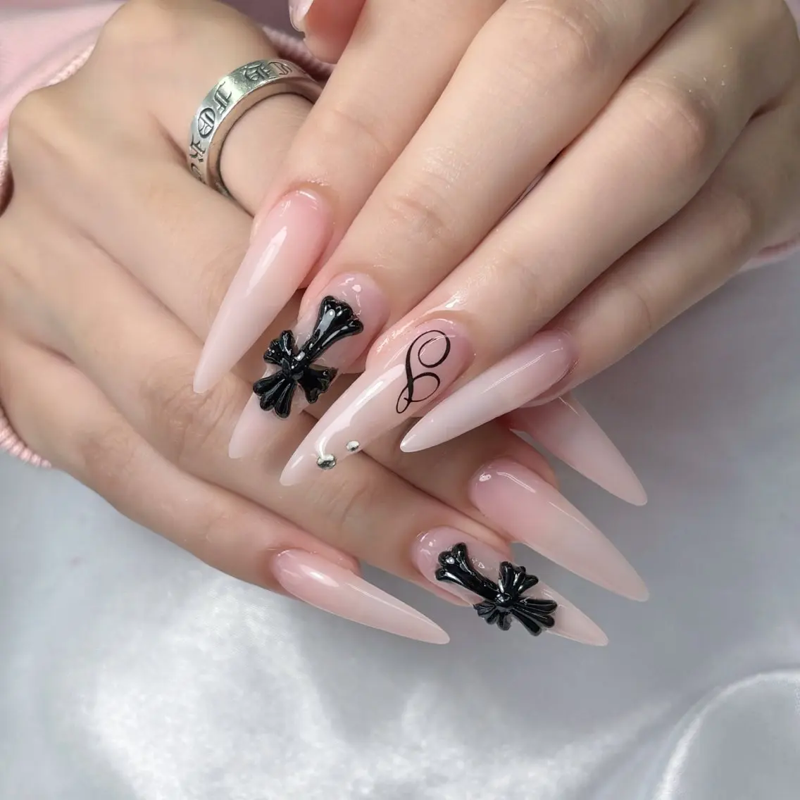 ネイル キラキラネイル 韓国ネイル マグネットネイル 夏ネイル ワンホンネイル ハンドネイル Sully Nail Labのネイルデザイン