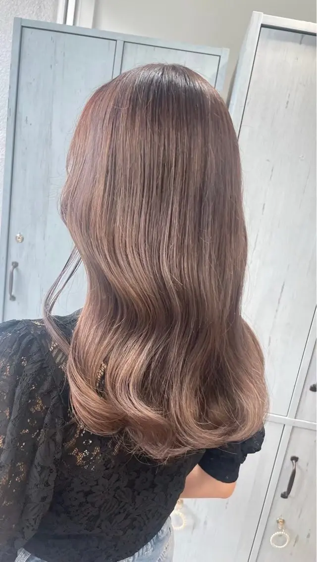 ロング カラー SAKI🎀 透明感カラーのヘアスタイル
