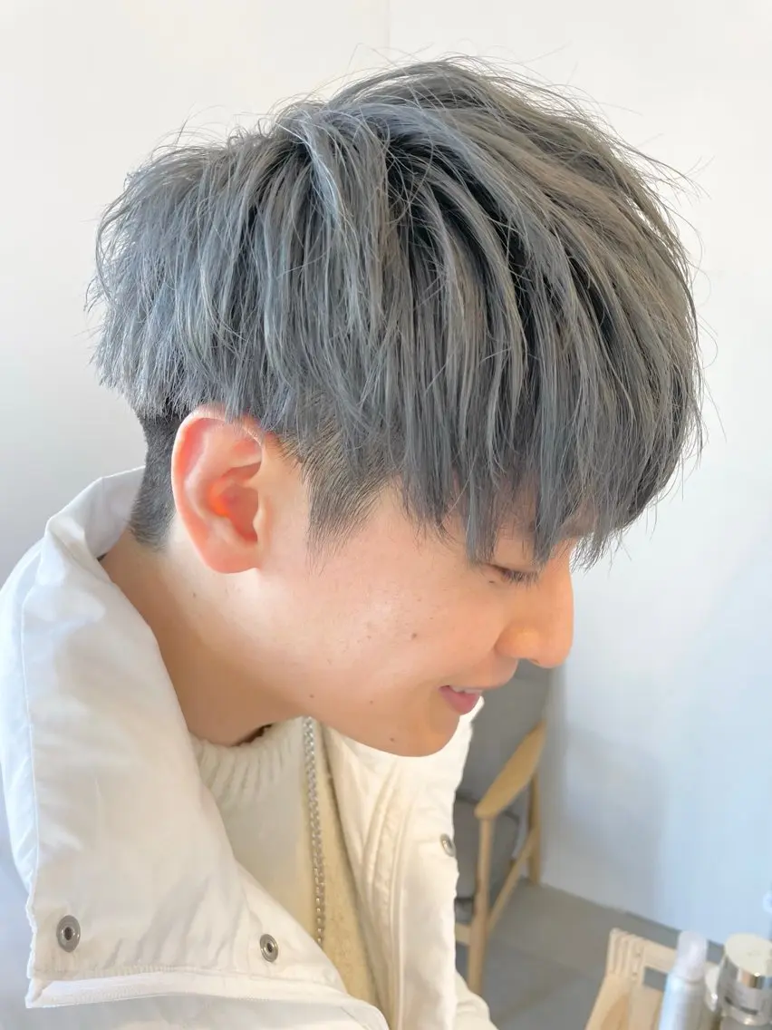 カット＋カラー＋ブリーチ（メンズ）の写真