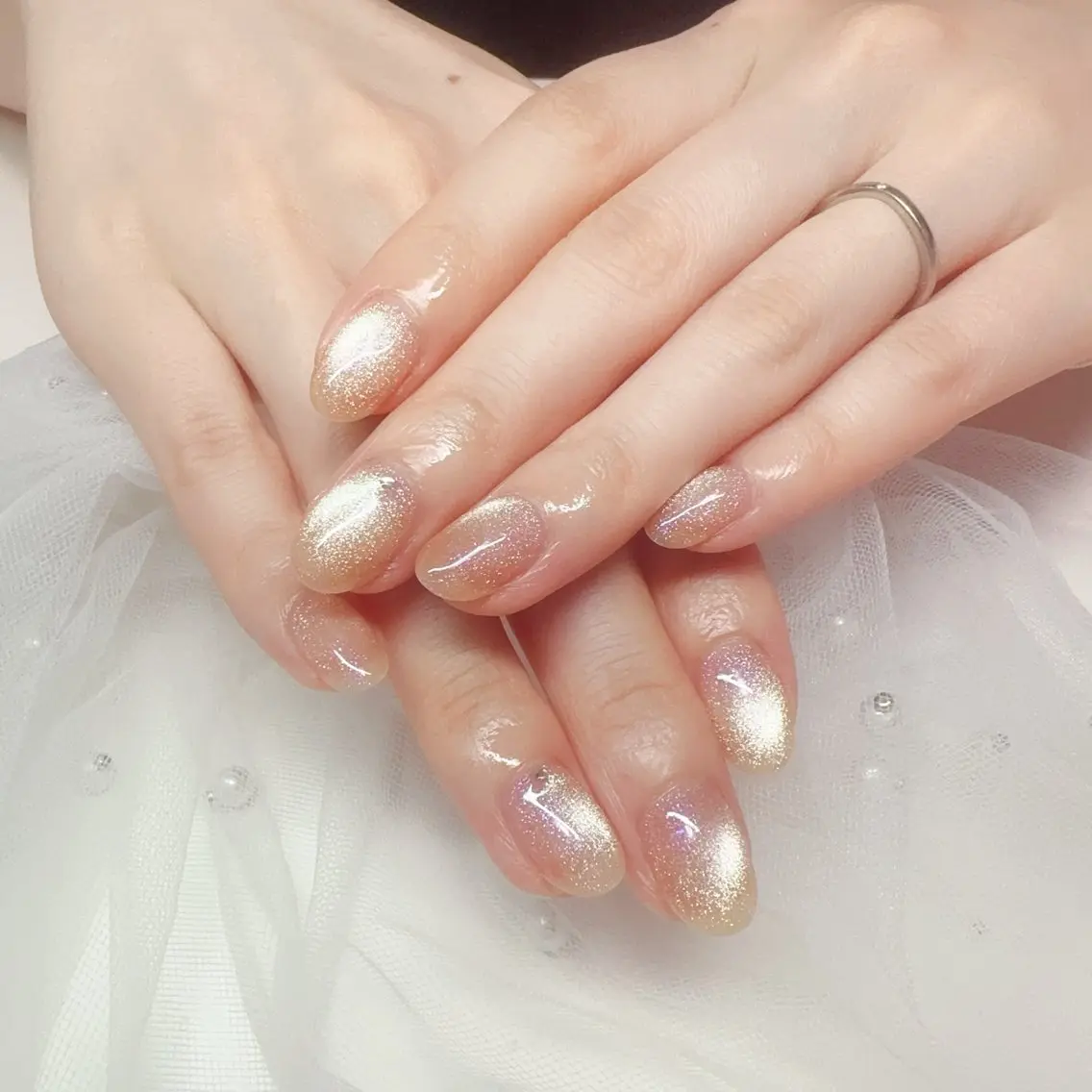 ネイル オーロラネイル チークネイル 桜ネイル 長さ出し ジェルネイル ハンドネイル YUYI.nail salonのネイルデザイン