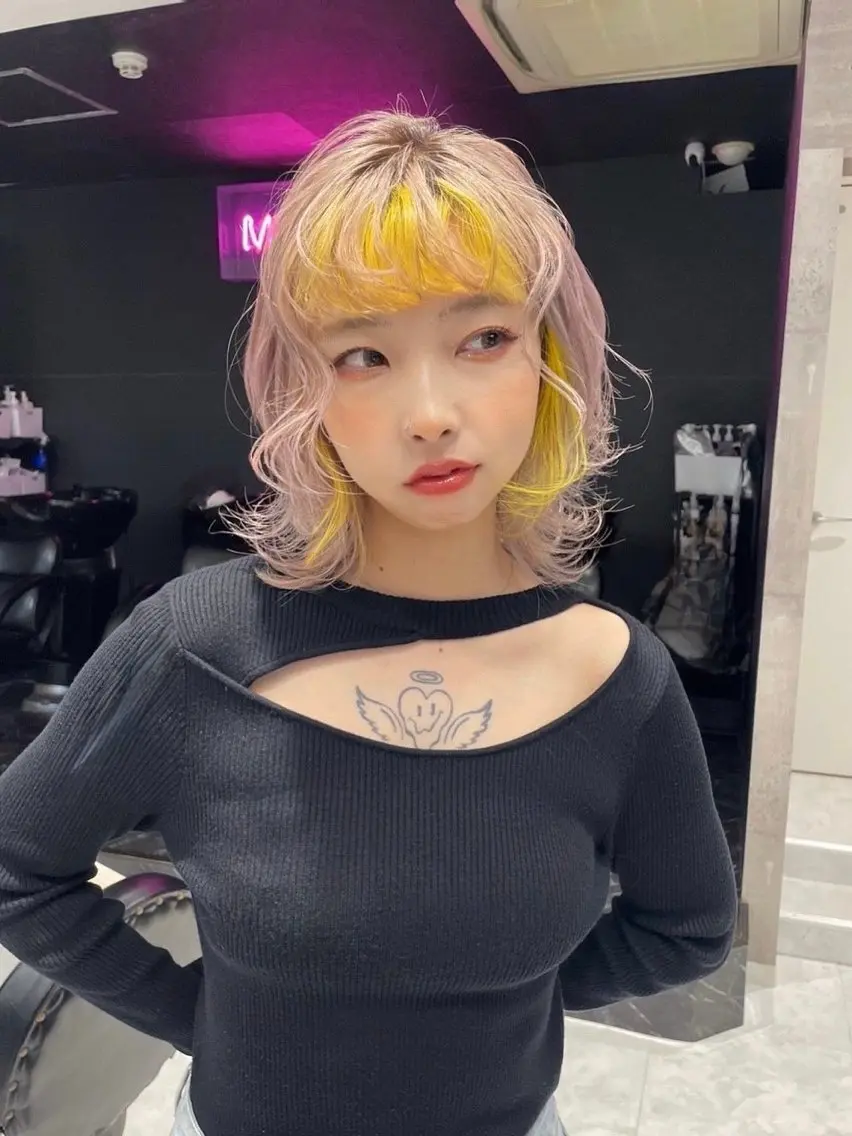 カラー 【🦋ハイトーンリタ ッチ🦋】ENAのヘアスタイル