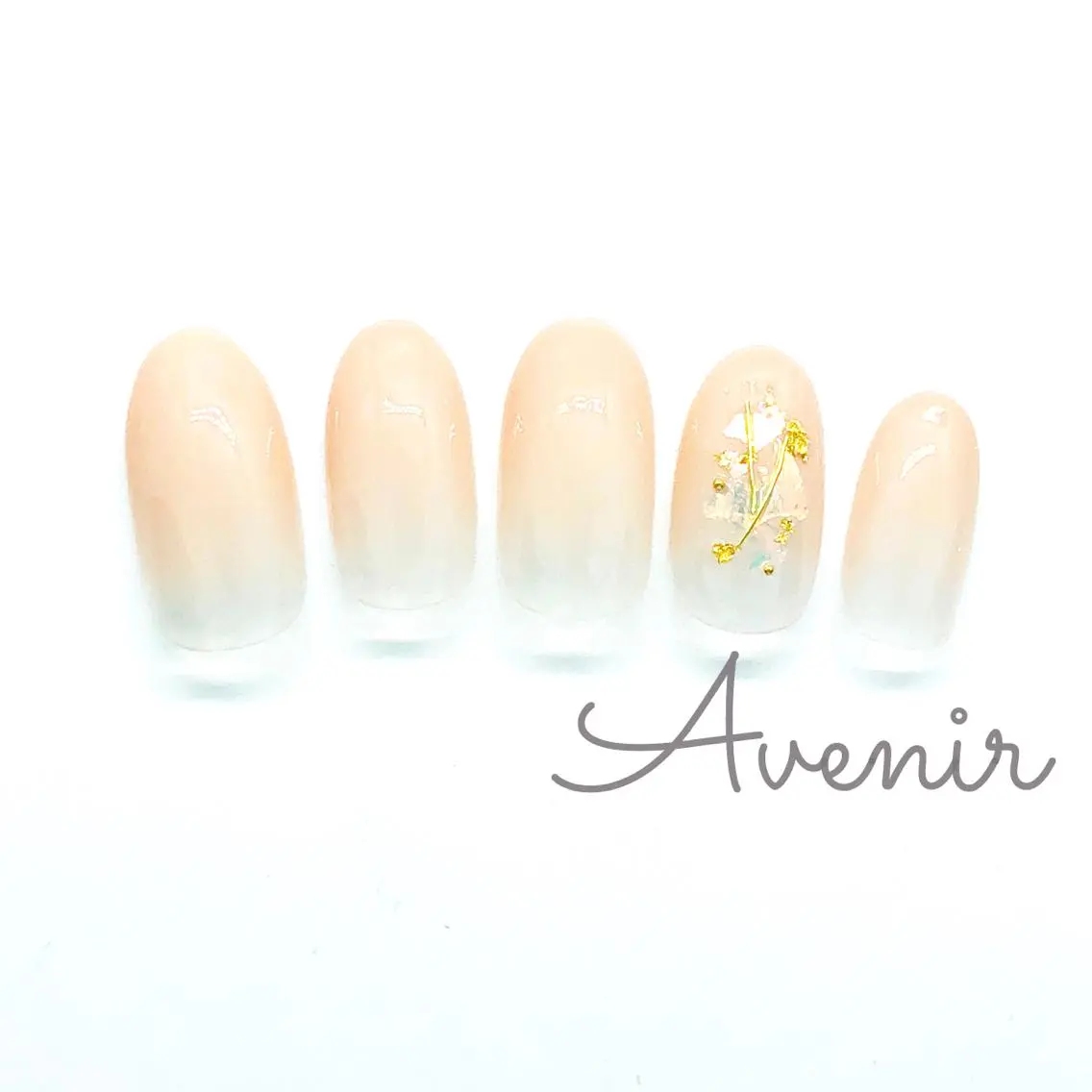 ネイル Avenir 表参道 nail＆eye予約のネイルデザイン