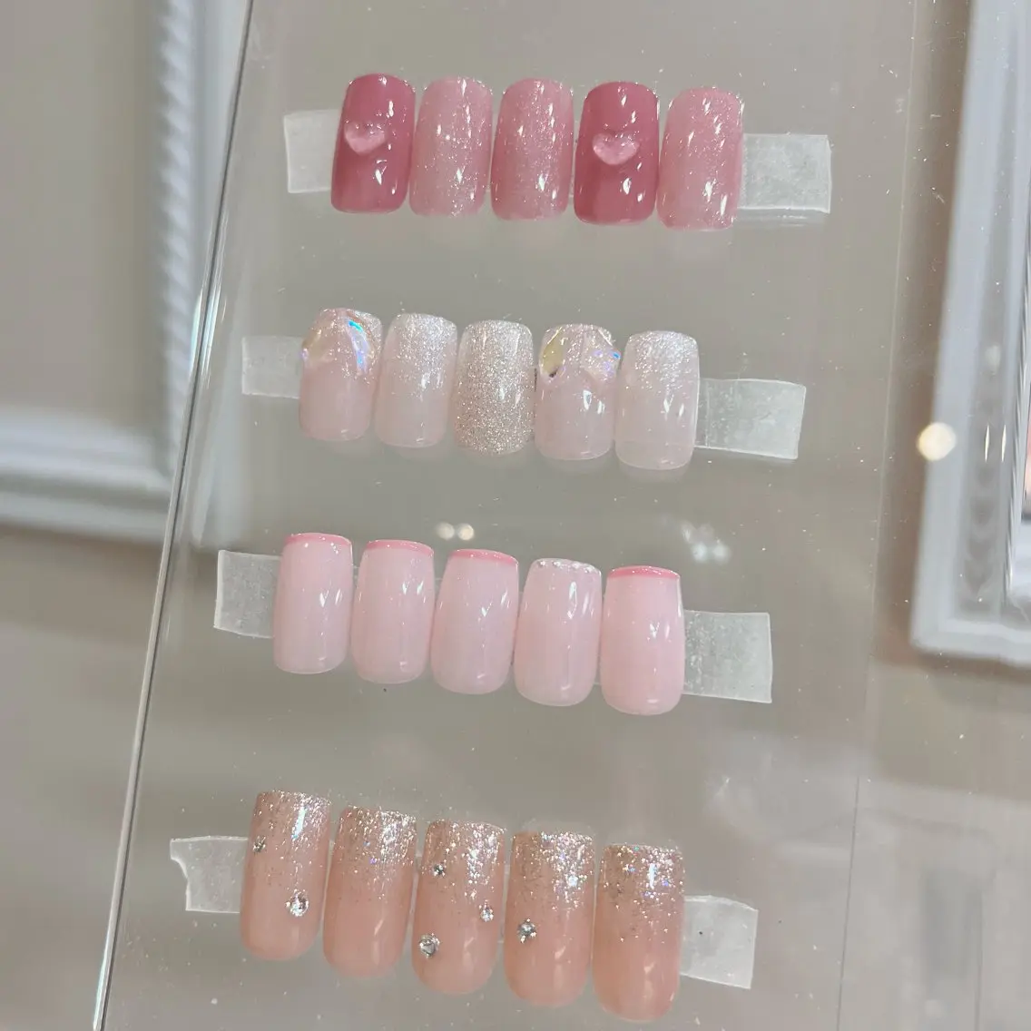 ネイル ハンドネイル 🎀チーク/ちゅるん 🫧chisa🎀のネイルデザイン